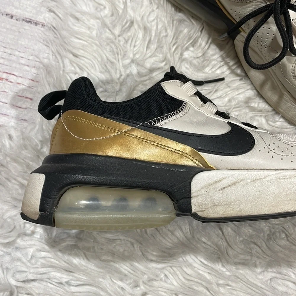 Nike Air Max Cream Gold Lace Up Verona Sneakers